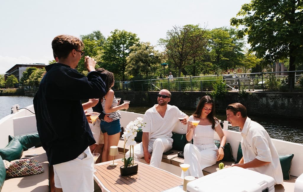 amsterdam cocktail boot