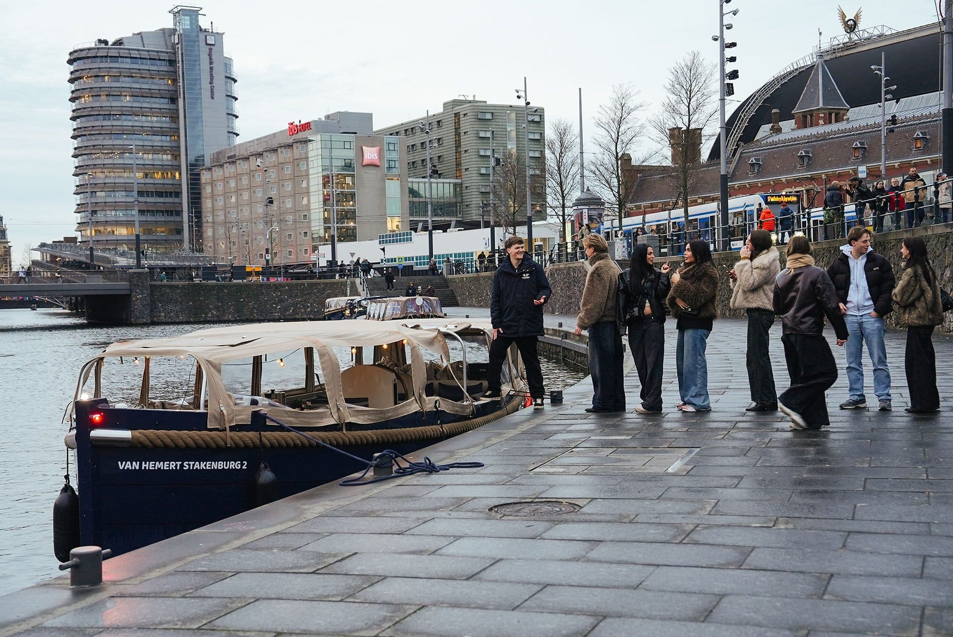 onbeperkt drinken boot amsterdam
